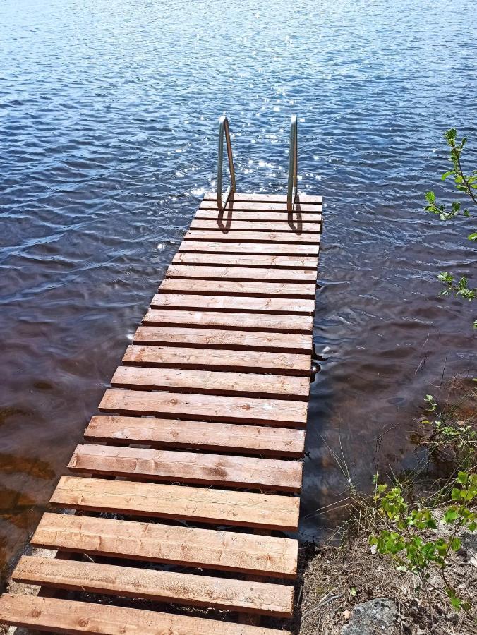 Eraemoekki Jaerven Rannalla Laitila Eksteriør billede